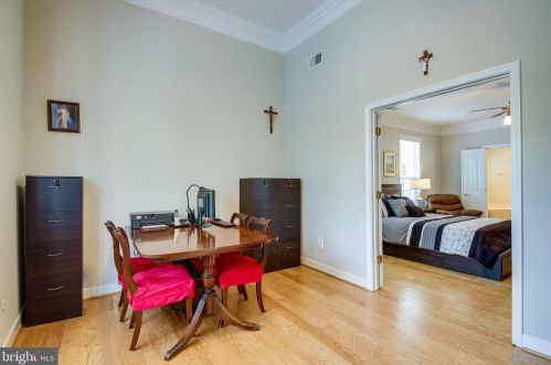 9517 Moonen Bay Ln, Bristow VA  20136-3515 exterior