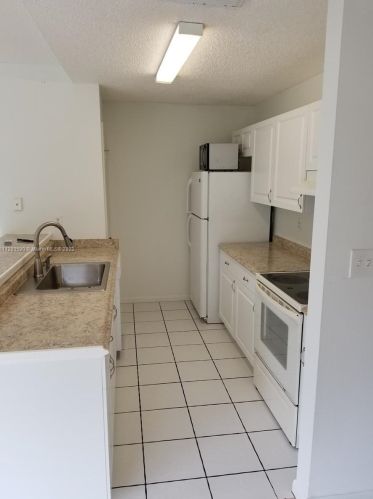 1310 20th Ave, Vero Beach FL  32962-6159 exterior