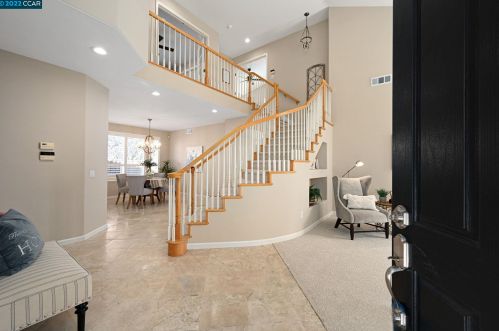 34 Bottlebrush Ct, Danville, CA 94506-4743