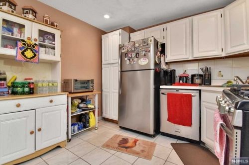 1438 Gehr Pl, North Bergen NJ  07047-2514 exterior