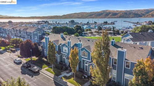 254 E St, Benicia CA  94510-3274 exterior