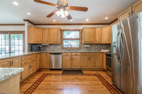 11 Belleville Rd, Parsippany NJ  07054-3101 exterior