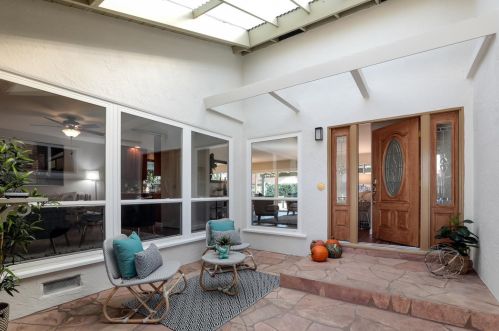 896 Persimmon Ave, Sunnyvale, CA 94087-1819