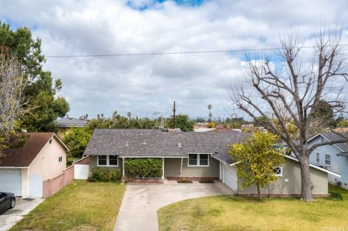 917 Spring St, Anaheim, CA 92805-1749