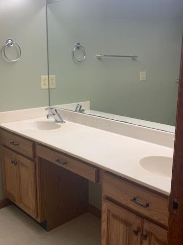 2239 Feather Ln, Marion OH  43302-8266 exterior