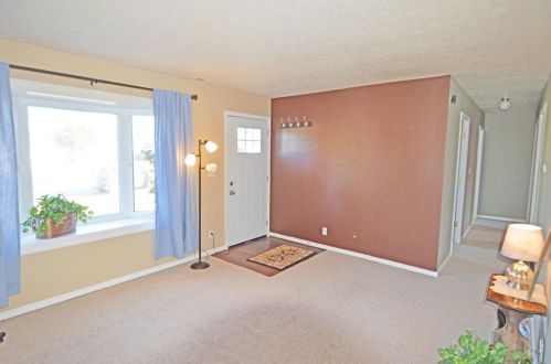 4351 Beechmont Dr, Cincinnati, OH 45244-1536