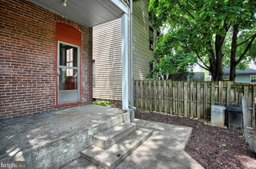 529 West St, Carlisle PA  17013-2838 exterior