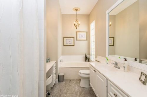 4288 Montalvo Ct, Naples FL  34109-3335 exterior