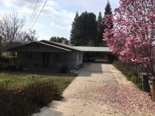 1001 Castro Ln, Bakersfield, CA 93304-4216