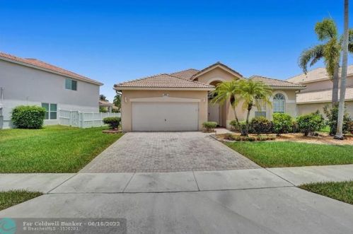 649 168th Way, Hollywood, FL 33027-1041