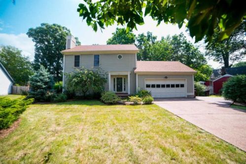 401 Benjamin Ln, Louisville, KY 40222-4845