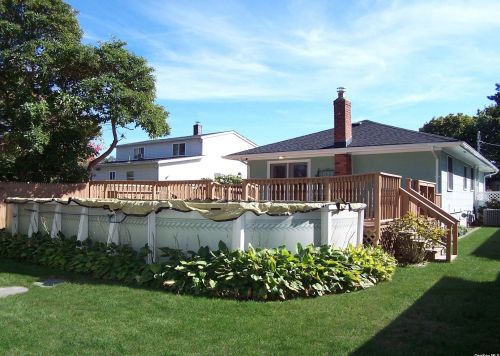 61 Spruce St, Islip Manor NY  11751-3009 exterior