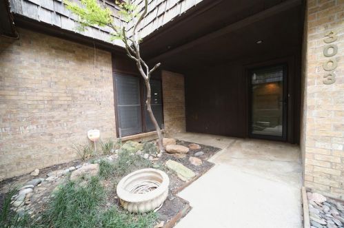 3003 Hartwood Ct, Fort Worth, TX 76109-1510