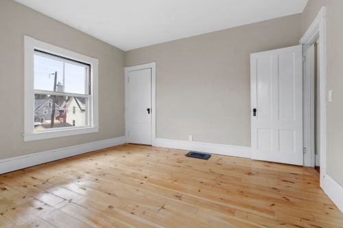 27 Prescott St, Nashua NH 03064-2581 exterior