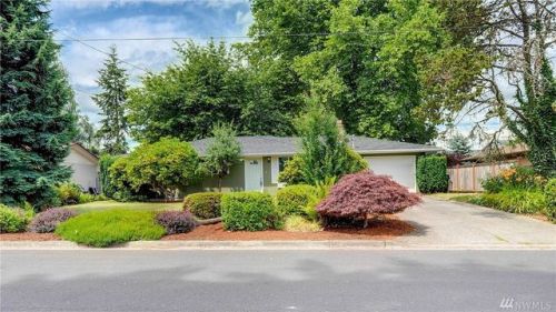 1104 12th St, Puyallup, WA 98372-4965