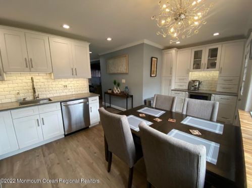748 Kevin Ct, Bricktown, NJ 08724-7179