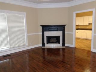 2836 Vicwood Dr, Murfreesboro TN  37128-5845 exterior