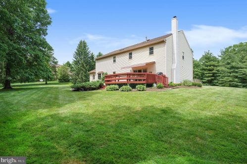 13 Beth Dr, Prospectville PA 19002-1930 exterior