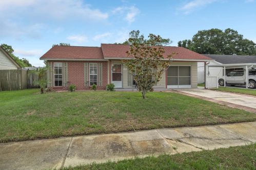 3513 Martell St, New Port Richey, FL 34655-2702