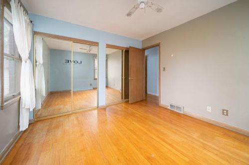 4612 Van Beck Ave, Milwaukee WI 53207-4458 exterior