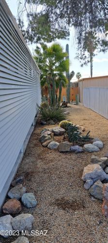 5425 Lazy S St, Tucson AZ  85713-6304 exterior