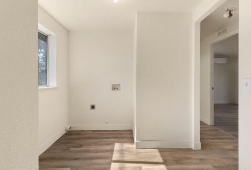 303 Washington St, Modesto CA  95351-2837 exterior