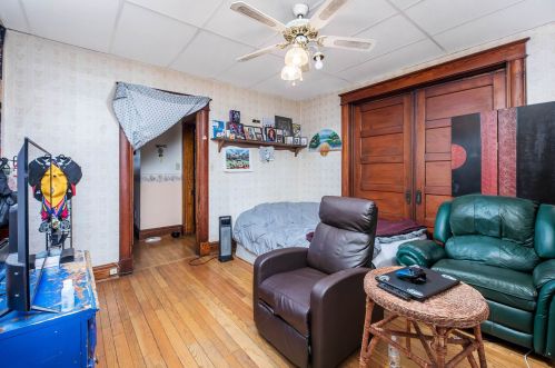 2010 Howell St, Covington KY 41014-1125 exterior