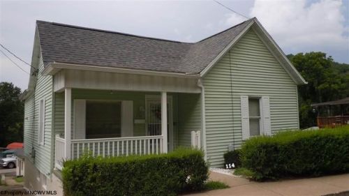 114 Bridge St, White Hall, WV 26554-1002