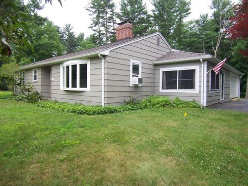 10 Hillcrest Rd, Hanson, MA 02341-1518