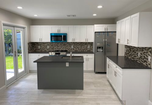 120 Rutland Blvd, West Palm Beach, FL 33405-5057