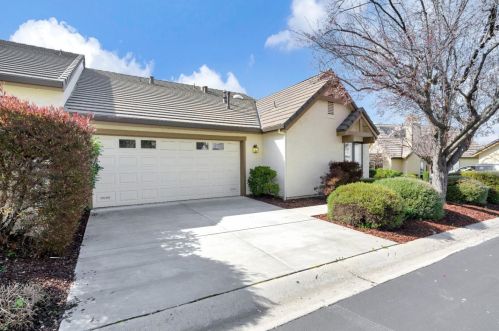 7699 Galloway Dr, San Jose, CA 95135-2124