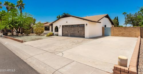 9416 49th Ave, Glendale, AZ 85302-3505