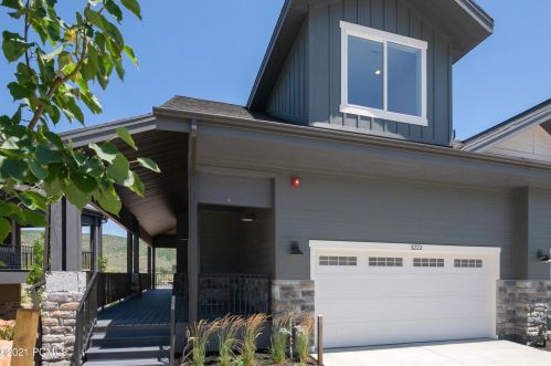 3308 Santa Fe Rd, Park City, UT 84098-4624