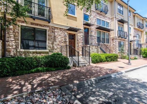 5729 Lois Ln, Plano TX  75024-5840 exterior