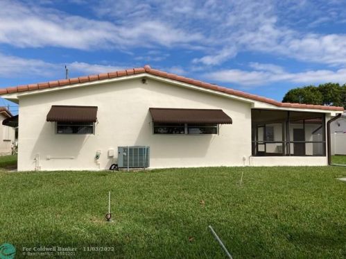 1740 79th St, Hialeah FL  33014-3236 exterior