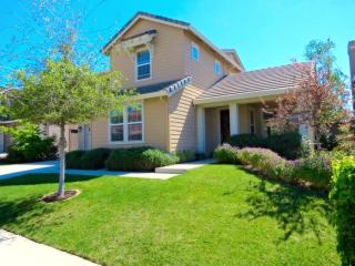 817 Wild Berry Loop, Rocklin, CA 95765-5458