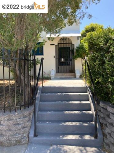 3274 Coolidge Ave, Oakland, CA 94602-2834