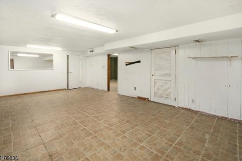 112 Clay Ave, Roselle Park NJ  07204-2008 exterior