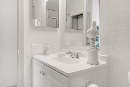 142 M St, Rio Linda CA  95673-2135 exterior