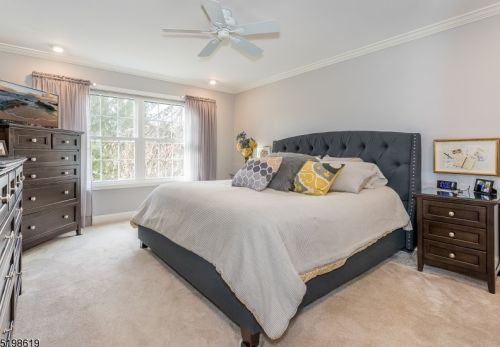 19 Country Meadow Rd, Hackettstown NJ  07840-5209 exterior