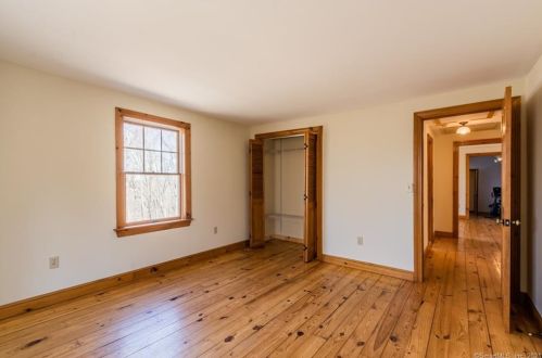 34 Cedar Hill Ln, Colchester CT  06420-4007 exterior