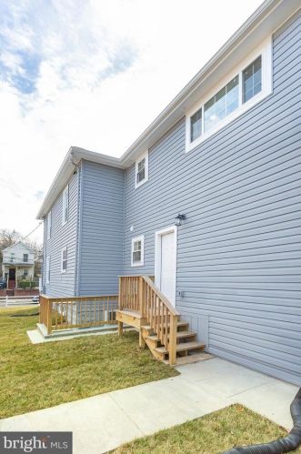 5220 Dix St, Washington DC  20019-6646 exterior