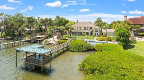 10400 Tropical Trl, Merritt Island, FL 32952-6923