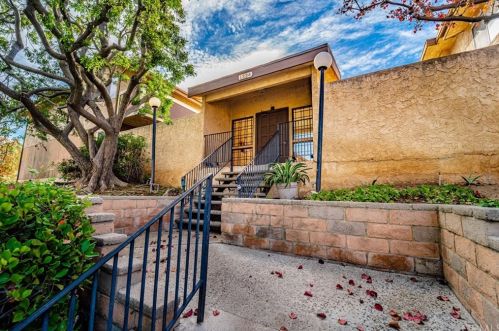 1334 137th St, Gardena, CA 90247-2071