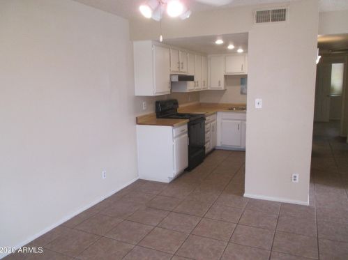 4732 Rose Ln, Glendale, AZ 85301-4713