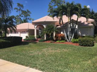 15791 Cedar Grove Ln, West Palm Beach, FL 33414-6312