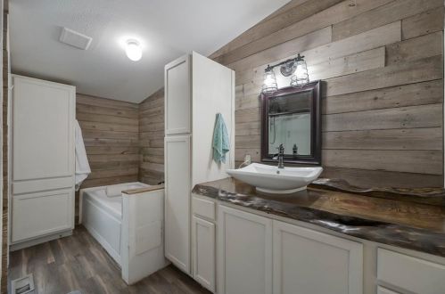 16501 Williams Rd, Conroe TX 77303-3496 exterior