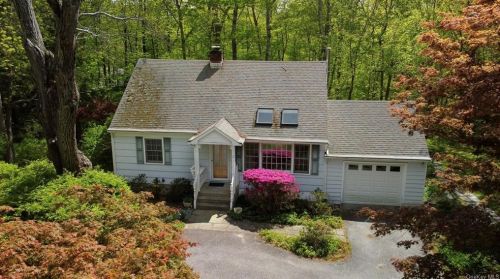 15 Jean Way, Somers Town NY  10589-2605 exterior