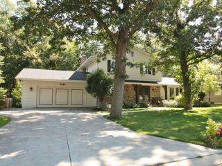 8109 Pennsylvania Rd, Minneapolis, MN 55438-1136