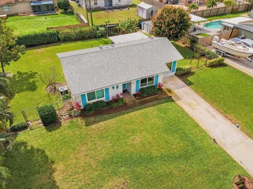 5324 Greenwood Dr, Delray Beach FL  33484-1133 exterior